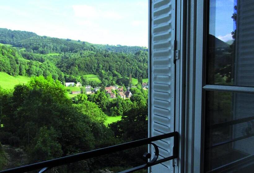 Дом 4 Спальни, Domaine De La Jordanne   B&b