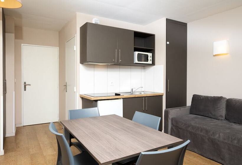 스탠다드 스튜디오, Sowell Residences Pra Loup