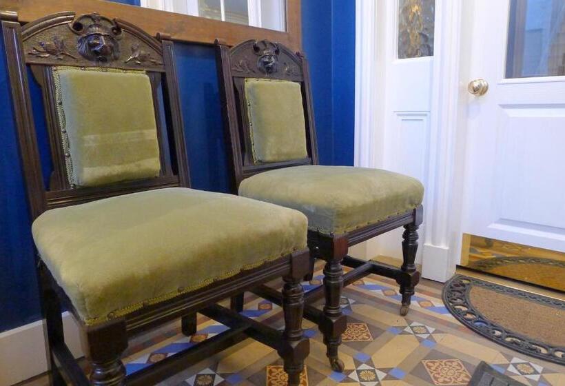 Семейный Номер, Trinity Boutique B&b