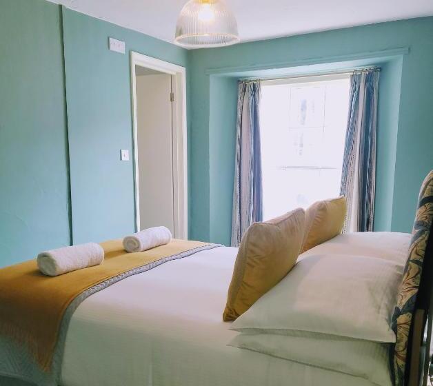 Номер Стандарт, Jacobs Ladder Inn