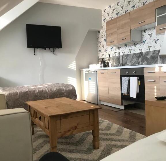 Quarto Estandar, Acacia Villas Guest House