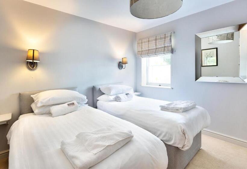 Номер Стандарт, Oakerthorpe Holiday Village