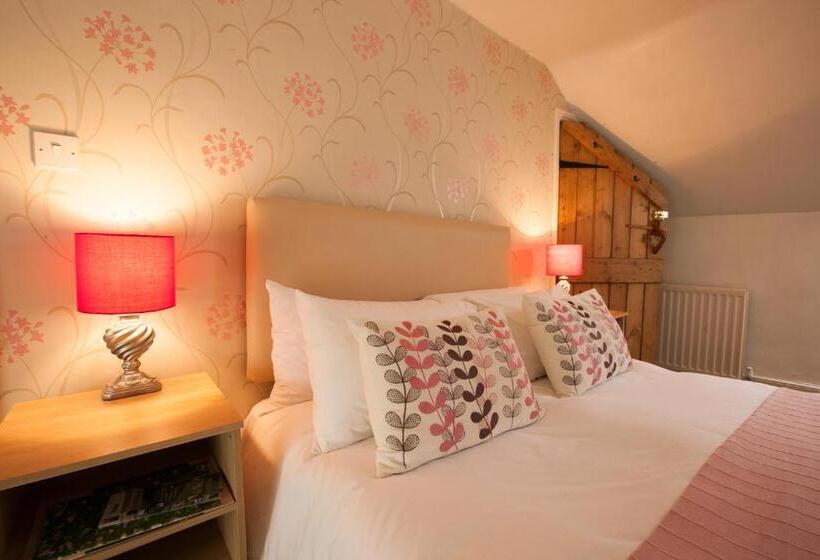 Номер Superior, Hollybush Inn