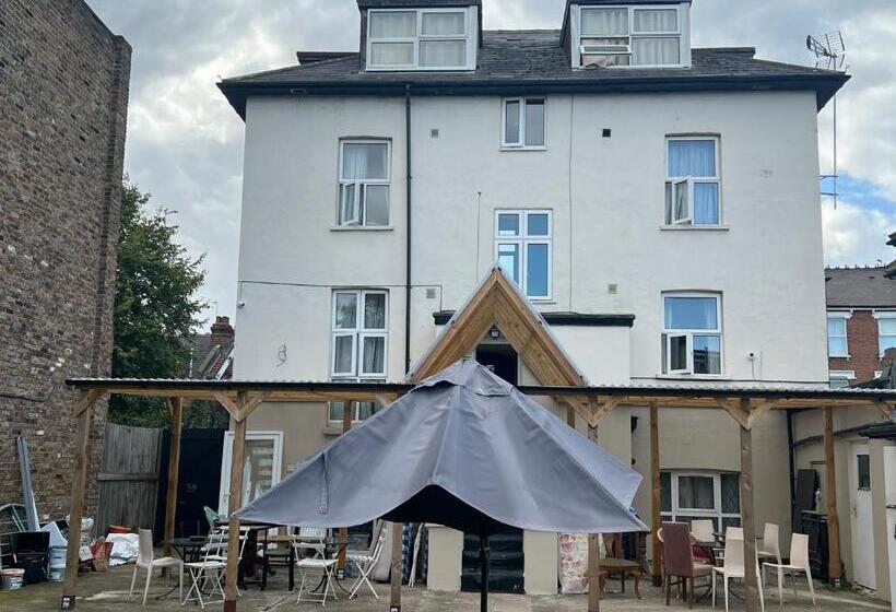 Номер Стандарт, Aron Guest House