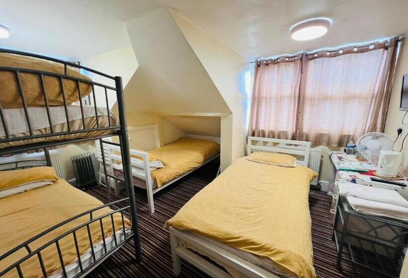 Семейный Номер, Aron Guest House