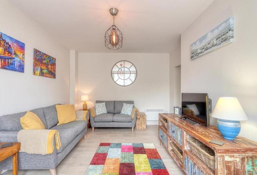 Апартаменты 2 Спальни, Ellinbrook Guest House