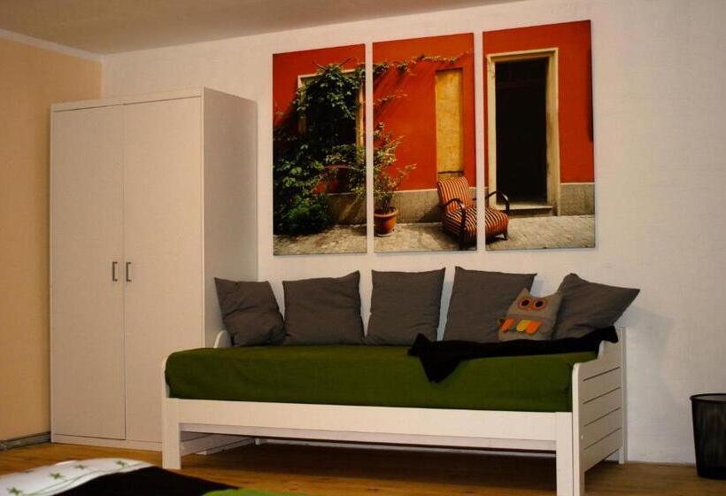 Номер Стандарт, Gutshof Leipzig  Podelwitz Pension
