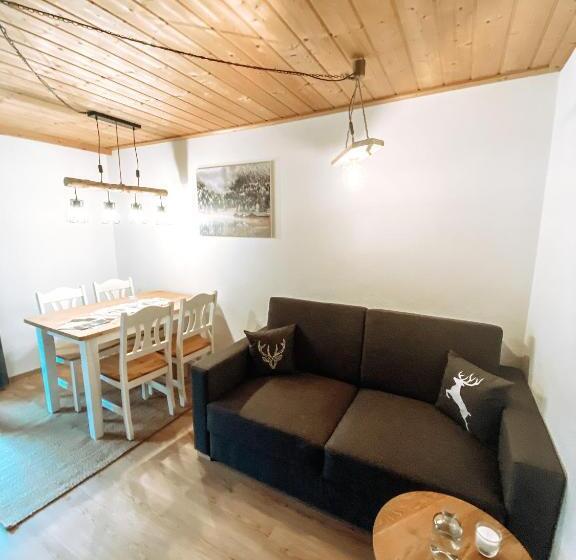 Апартаменты 2 Спальни, Alpenappartements Schwalbennestl