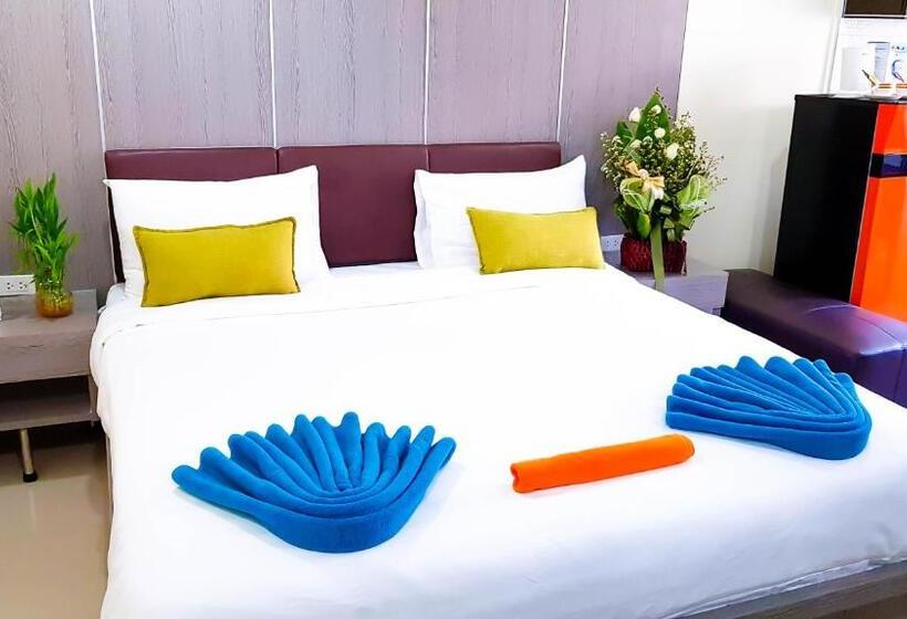 Quarto Deluxe, Walking Street Residence   Boutique Suites Near The Beach & Walking Street