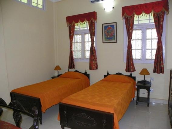 豪华套房, Baruah Bhavan