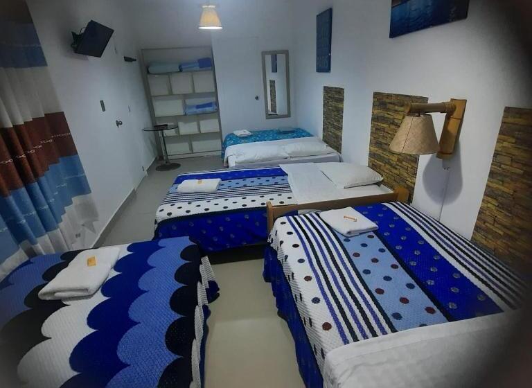 Семейный Номер, Hostal Brisa Marina