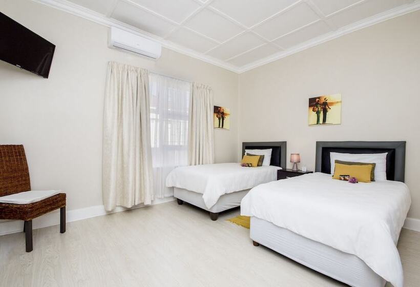 Номер Стандарт, Walmer Villiers Self Catering