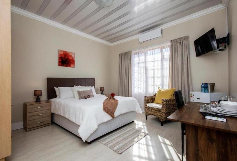 Номер Стандарт, Walmer Villiers Self Catering