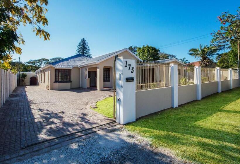 Номер Стандарт, Walmer Villiers Self Catering