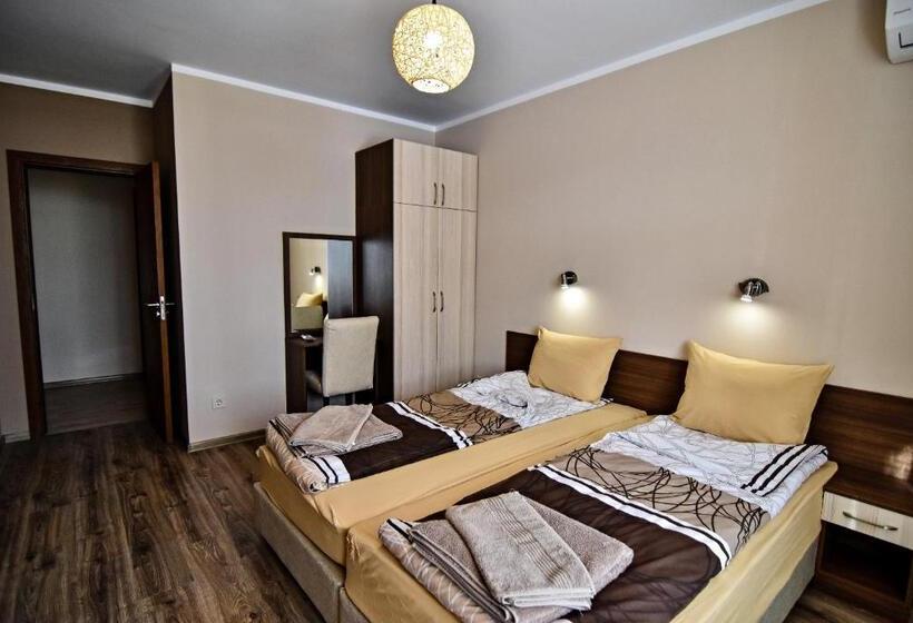 Апартаменты 1 Спальня с Балконом, Zarevata Guest House