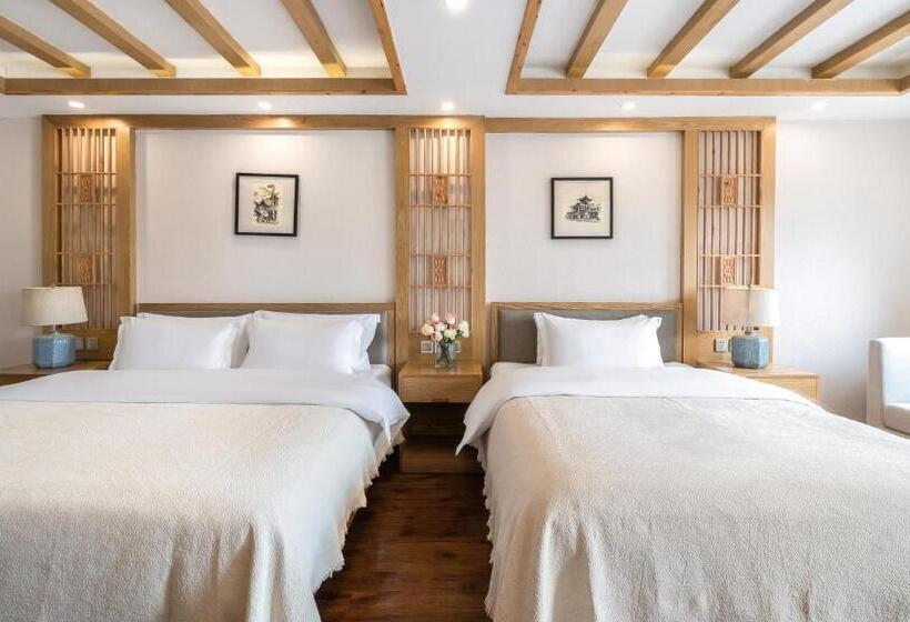 Семейный Номер, Lijiang Gemmer