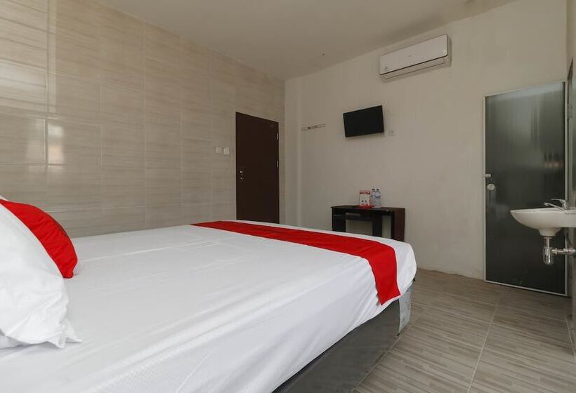 Номер Стандарт, Reddoorz Plus Near Rs Royal Prima