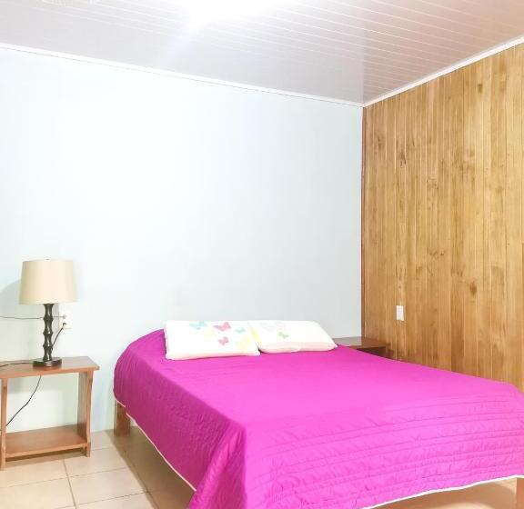 Семейный Номер Вид на Сад, Casita Happy Feet And Tours Corcovado