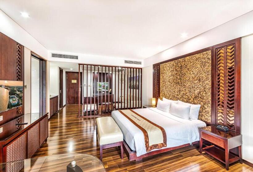 سوییت با چشم‌انداز دریا, Vietsovpetro Ho Tram Beach Resort & Spa