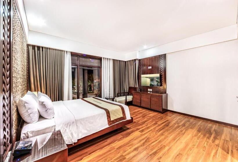 اتاق لوکس با چشم‌انداز باغ, Vietsovpetro Ho Tram Beach Resort & Spa