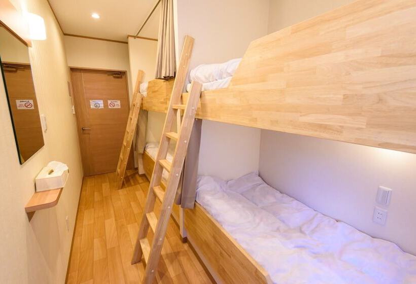 Кровать в Общей Комнате, Kyoto Tsukiusagi   Hostel