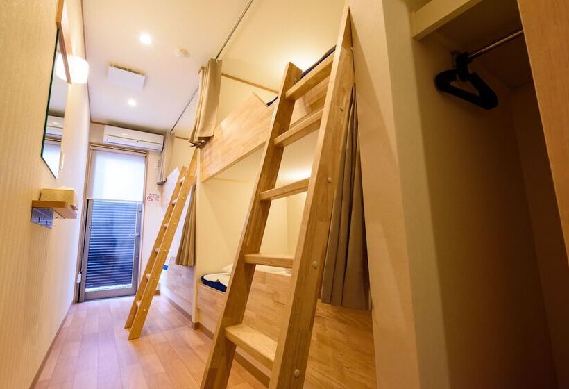 Кровать в Общей Комнате, Kyoto Tsukiusagi   Hostel
