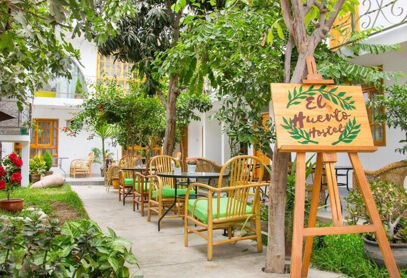 غرفة قياسية ثلاثية, El Huerto Hostel