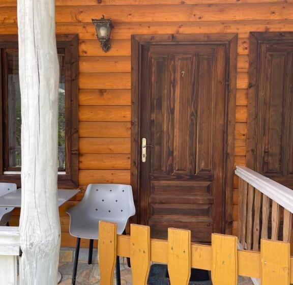 Номер Стандарт с Балконом, Thethi Paradise Hotel & Restaurant