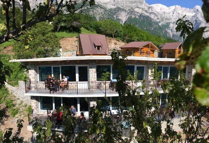 Номер Deluxe, Thethi Paradise Hotel & Restaurant