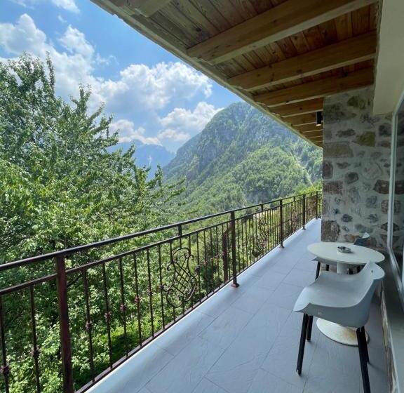 Номер Deluxe, Thethi Paradise Hotel & Restaurant