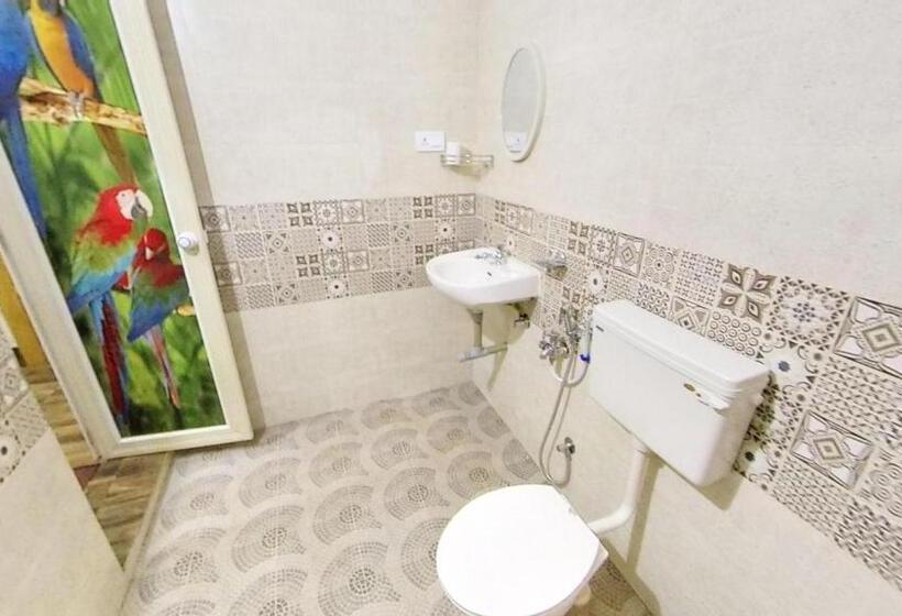 Номер Стандарт с Балконом, Bens Inn