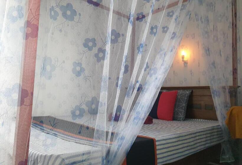 Номер Стандарт, Double G Motel