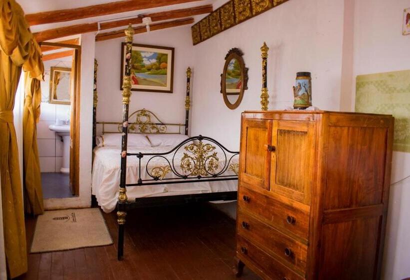 اتاق استاندارد یک نفره, Museo Casona Ugarte Leon