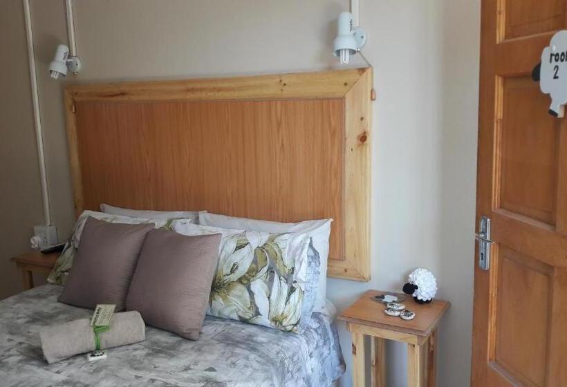 Номер Стандарт, Karoo Inn