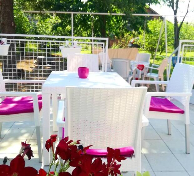 اتاق لوکس, Maslina Rooms