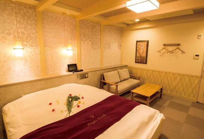 Номер Deluxe Кровать Кинг, ホテル アンジュエトワール 堺   Adult Only