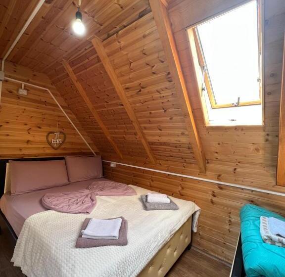 Семейный Номер, Guesthouse Villa Gurra