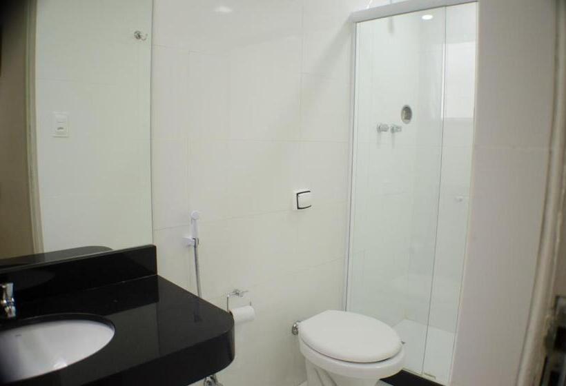 اتاق استاندارد, Hostal