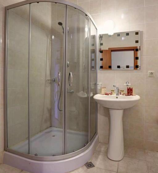 Апартаменты 1 Спальня Боковой Вид на Море, 1 St Line Izvora Sea View Apartments On Golden Sands