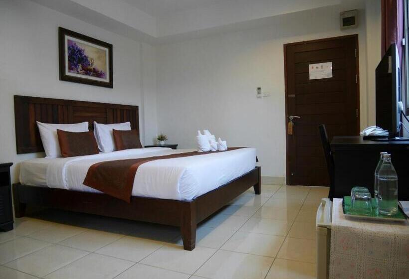 디럭스 룸, Top Hostel