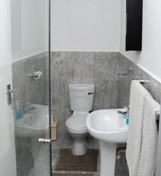 Номер Стандарт Вид на Бассейн, Tyday Accommodation
