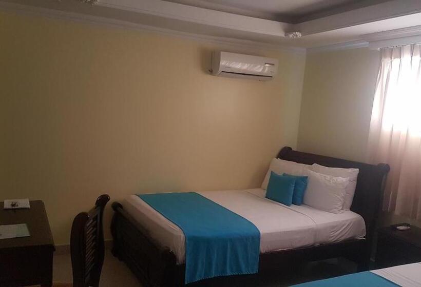اتاق استاندارد سه نفره, Sol Del Este