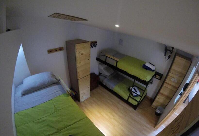 공동 객실, Hostal De La 57
