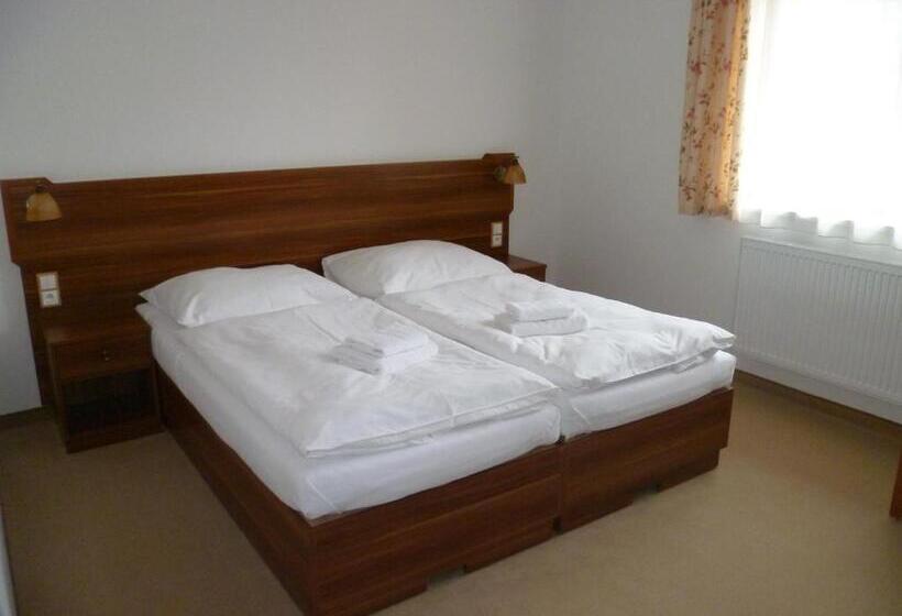 Family Suite, Hostinec U Hubálků