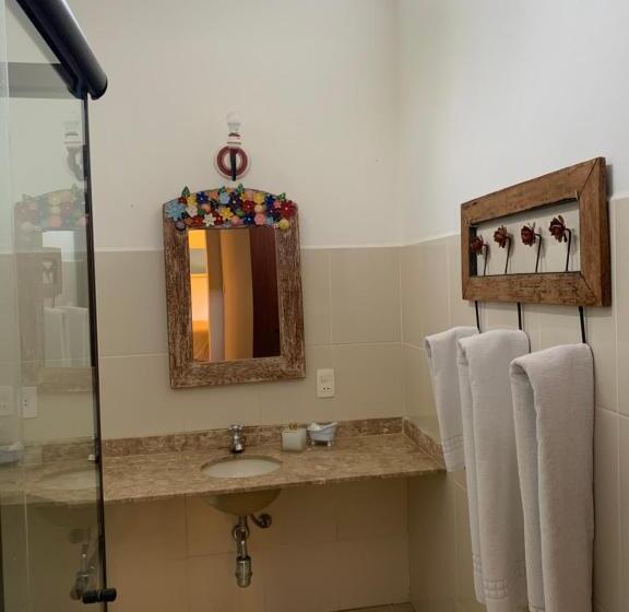 Quarto Triplo Estandar, Pousada Villa Real