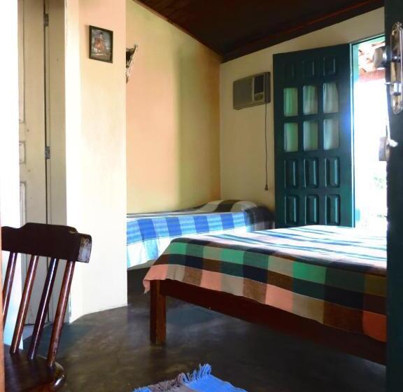 트리플 클래식 룸, Pousada Hostal Das Estrelas
