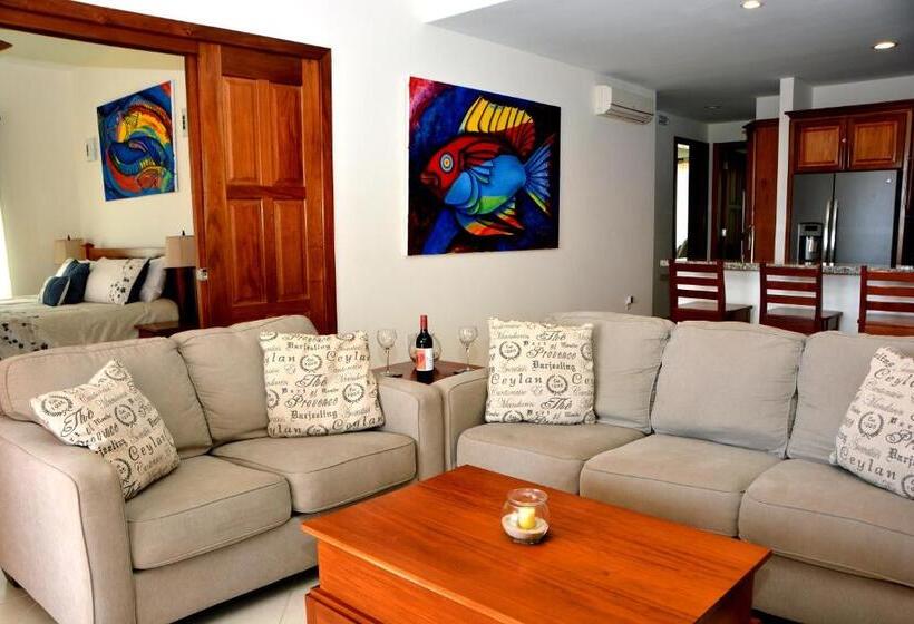 Апартаменты 3 Спальни, The Villas At Cocoplum