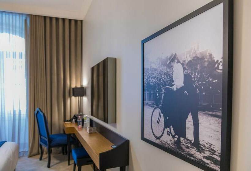 اتاق اکونومی, Casual Belle Epoque Lisboa