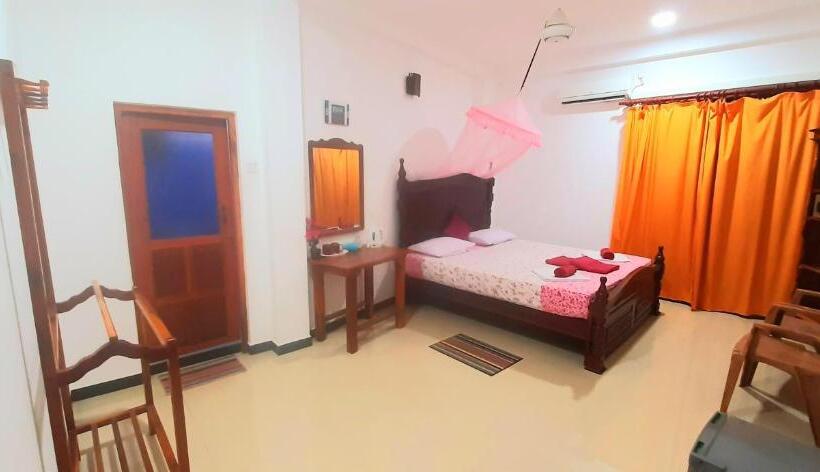 Номер Deluxe, Dream Palace Family Guest House Mirissa
