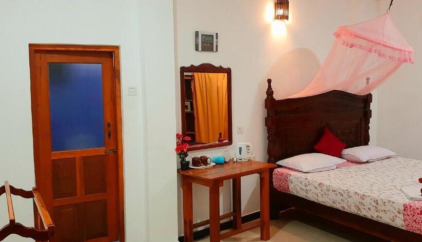 Номер Economy, Dream Palace Family Guest House Mirissa